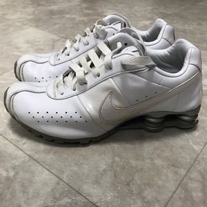 Men’s Size 8 Nike Shocks